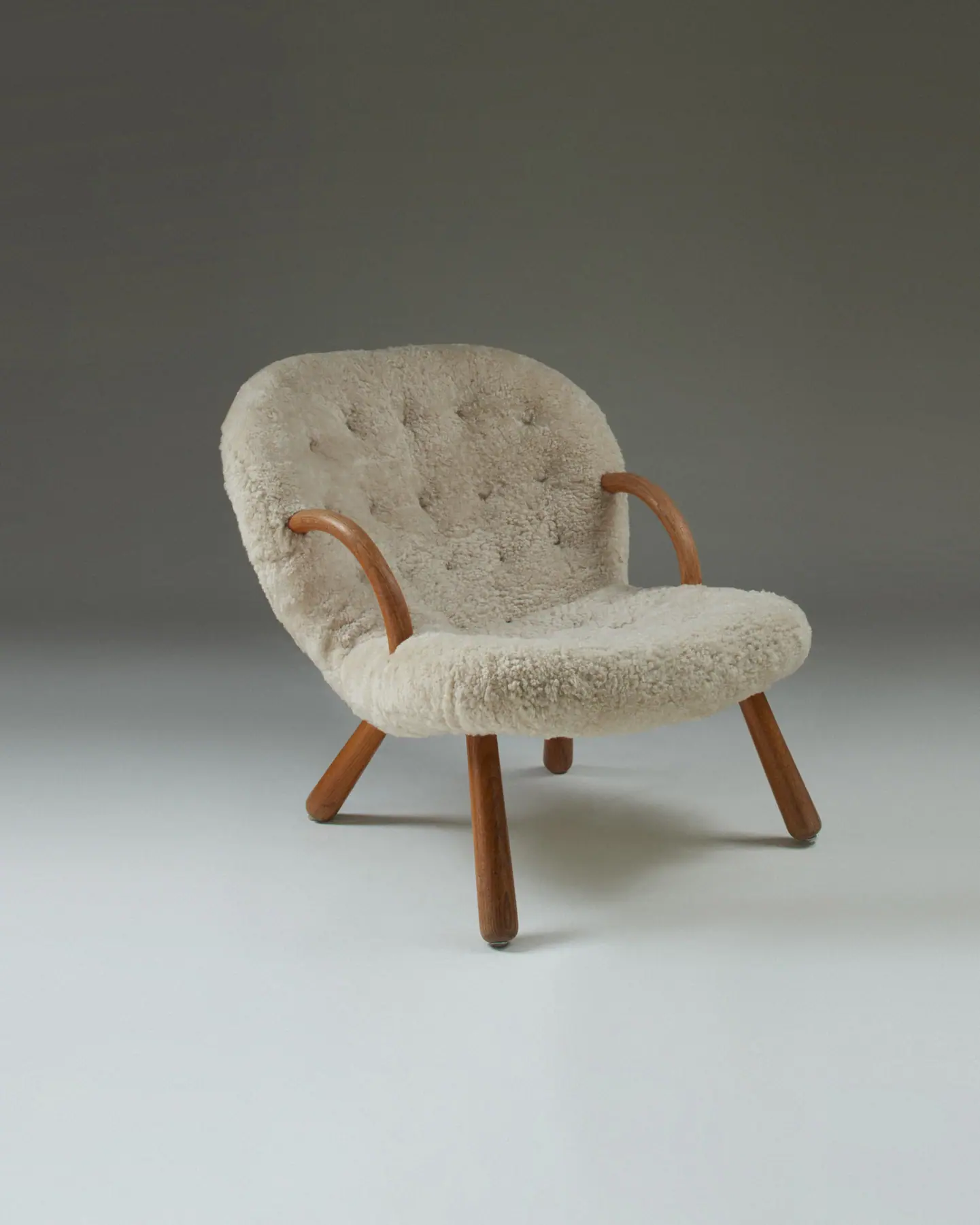 Armchair – Modernity